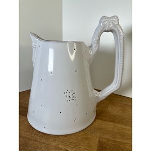 Water pitcher by Style-Eyes